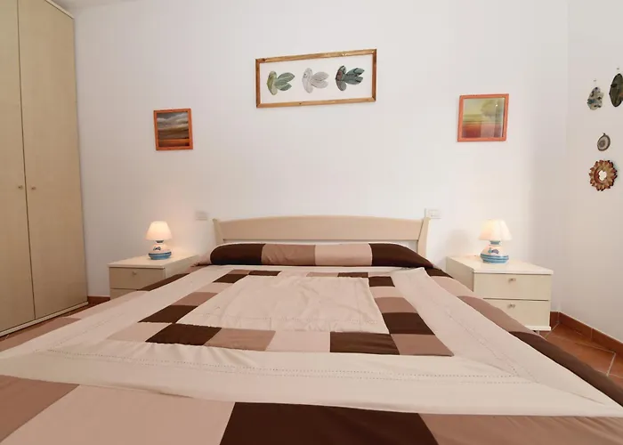 Casa Di Adriana By Rentbeat Apartment